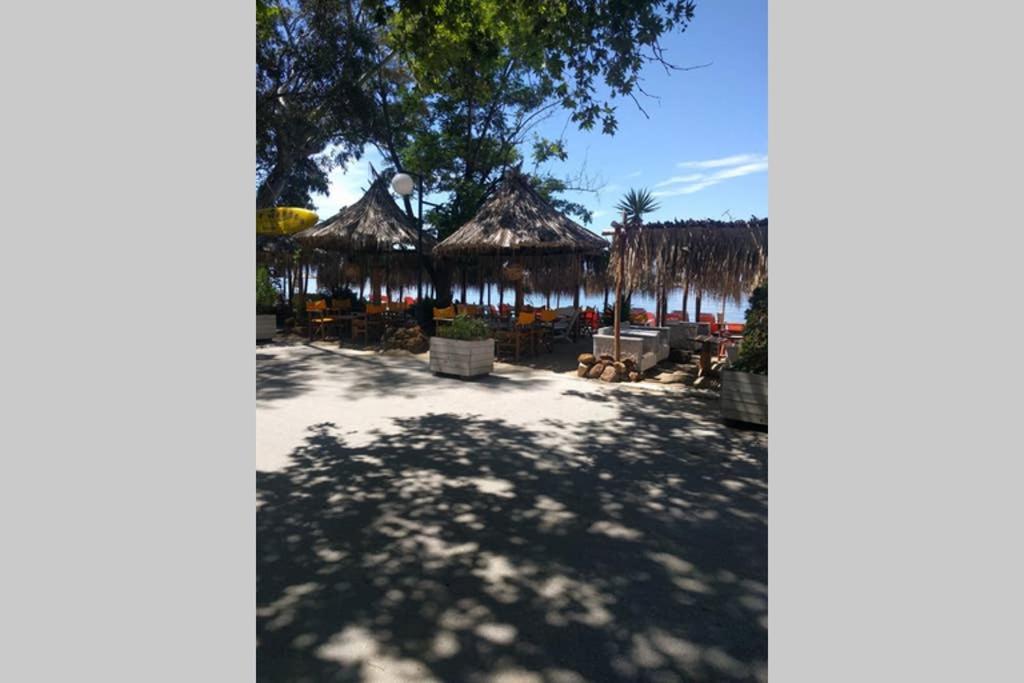 Irinis Cottage กาลาเนรา ภายนอก รูปภาพ